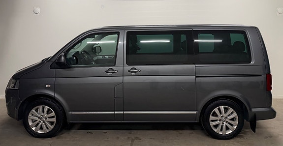 Volkswagen Multivan 2 of 11