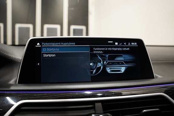 BMW 750Li 26 of 30