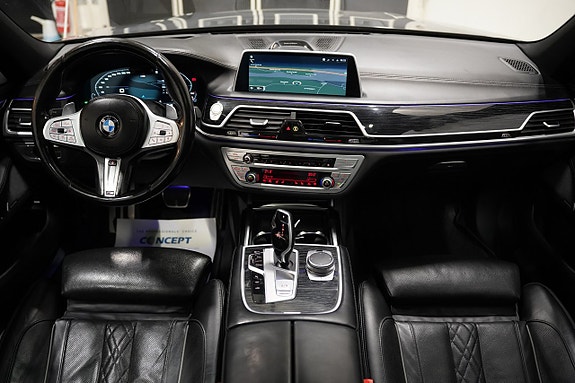 BMW 750Li 18 of 30