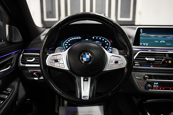 BMW 750Li 19 of 30