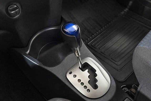 Toyota Yaris 23 of 27