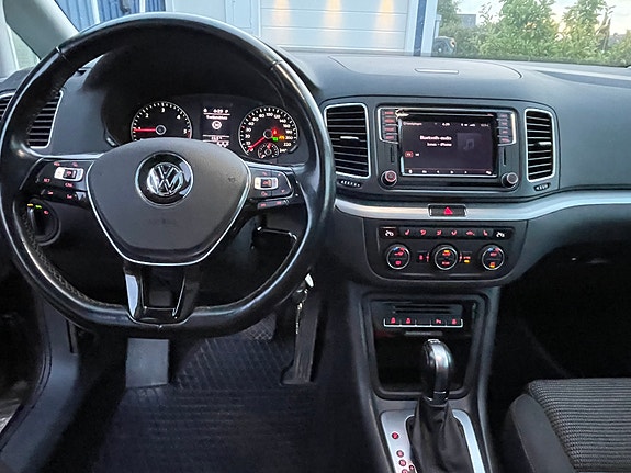 Volkswagen Sharan 5 of 17