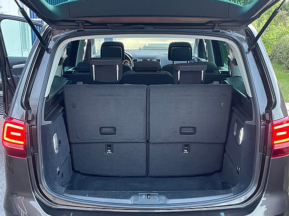 Volkswagen Sharan 9 of 17