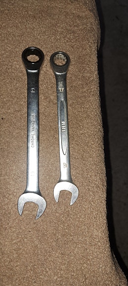 Product image 1 of 2