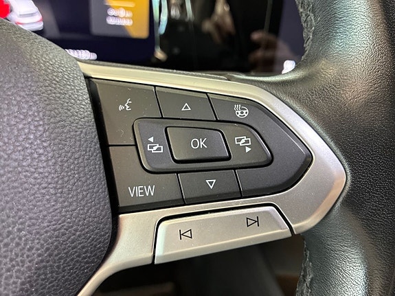 Volkswagen Golf Alltrack 18 of 19