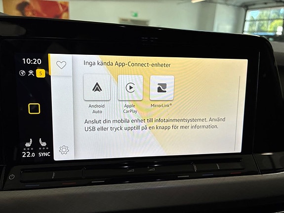 Volkswagen Golf Alltrack 13 of 19
