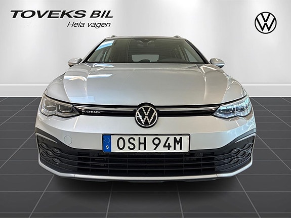 Volkswagen Golf Alltrack 8 of 19