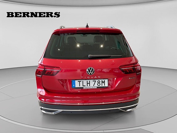 Volkswagen Tiguan 4 of 8