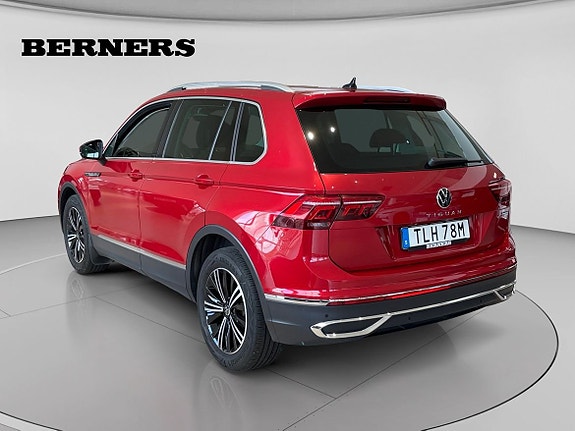 Volkswagen Tiguan 3 of 8