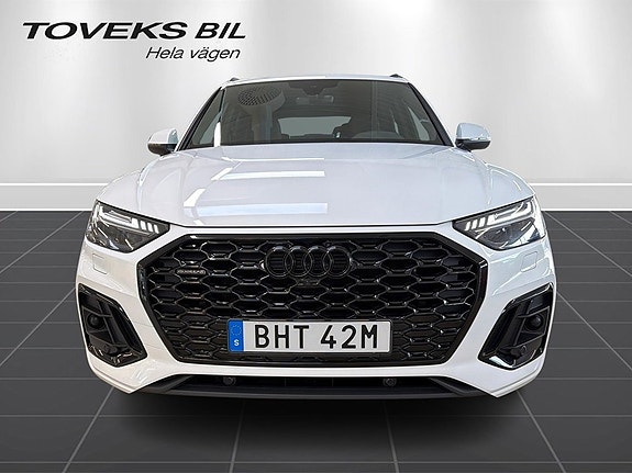 Audi Q5 8 of 27