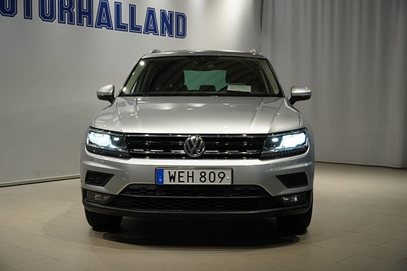 Volkswagen Tiguan 2 of 19