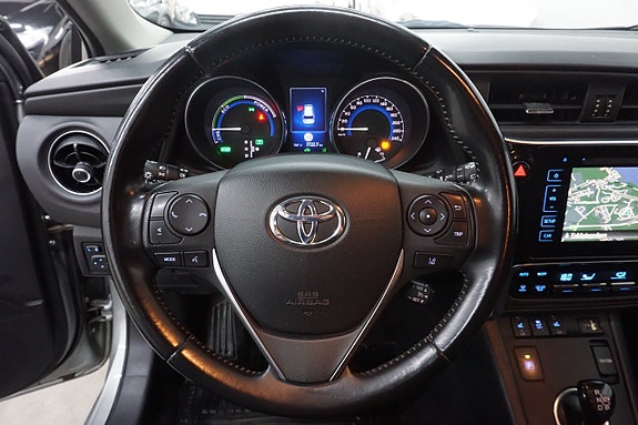 Toyota Auris 14 of 22