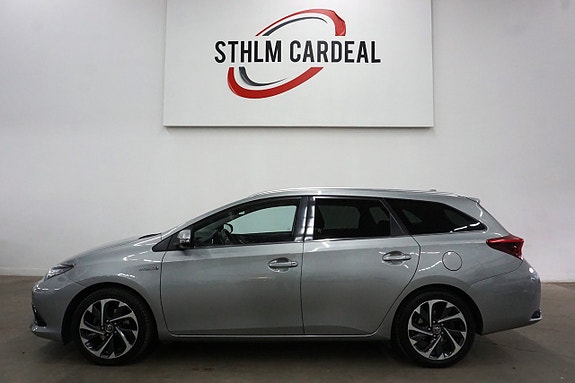 Toyota Auris 3 of 22