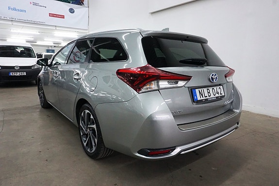 Toyota Auris 4 of 22