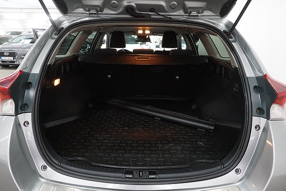 Toyota Auris 9 of 22