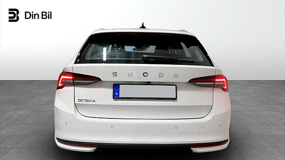Skoda Octavia 5 of 13