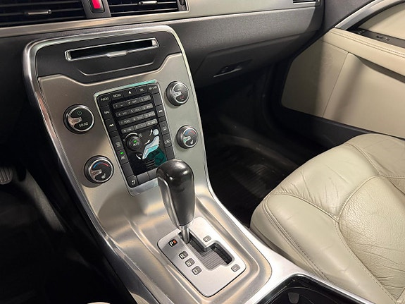 Volvo S80 9 of 15