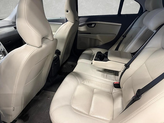 Volvo S80 13 of 15