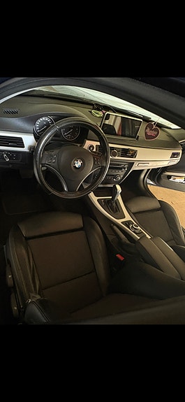 BMW 325i 4 of 4
