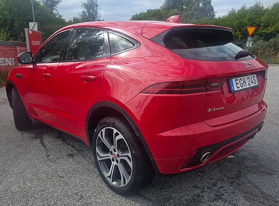 Jaguar E-PACE 2 of 4