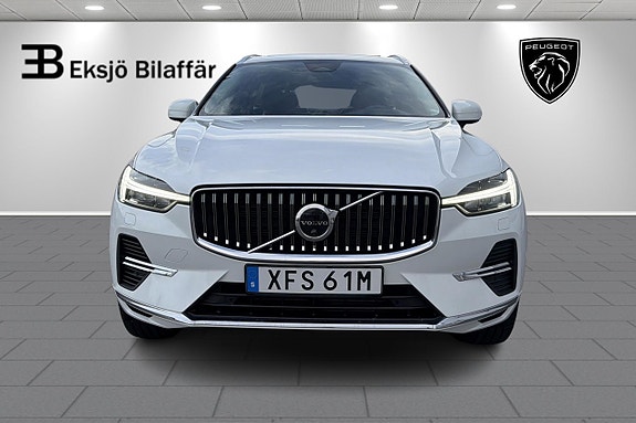 Volvo XC60 2 of 23