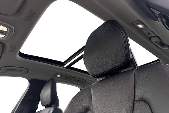 Volvo XC60 17 of 23