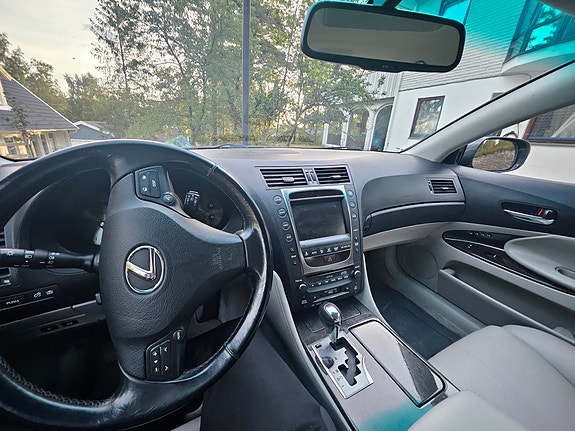Lexus GS300 7 of 7