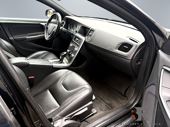 Volvo V60 9 of 13