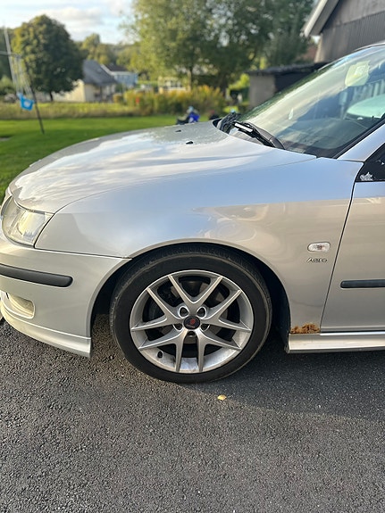 Saab 9-3 4 of 9