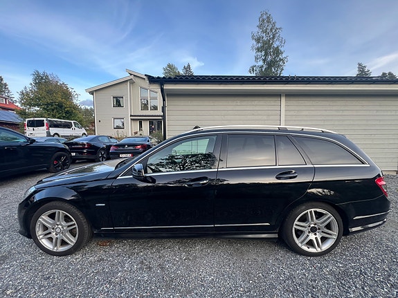Mercedes-Benz C220 3 of 10