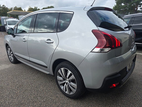 Peugeot 3008 4 of 12