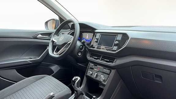 Volkswagen T-Cross 11 of 13