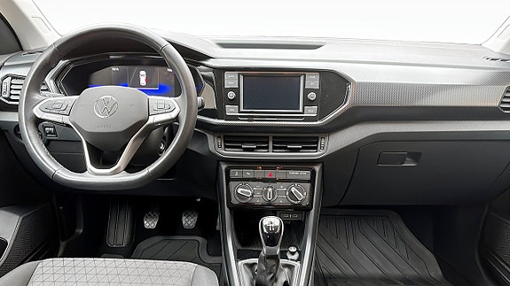 Volkswagen T-Cross 10 of 13