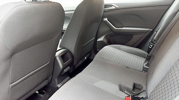Volkswagen T-Cross 12 of 13