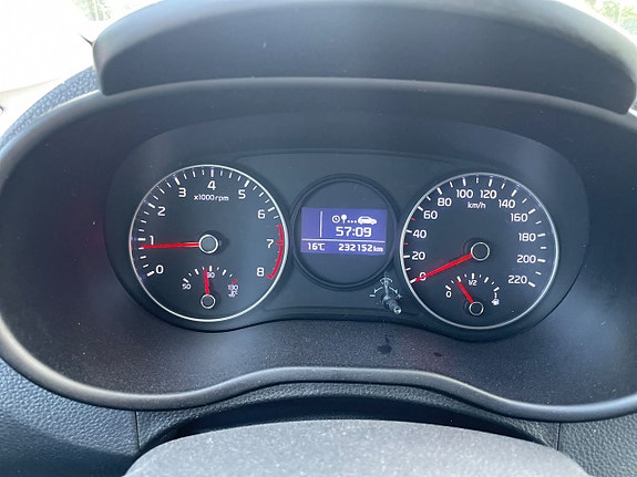 Kia Picanto 14 of 17