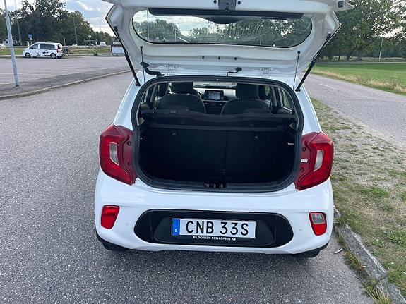 Kia Picanto 6 of 17