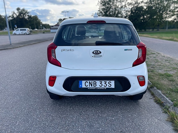Kia Picanto 5 of 17