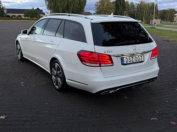 Mercedes-Benz E250 18 of 19