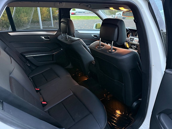 Mercedes-Benz E250 12 of 19