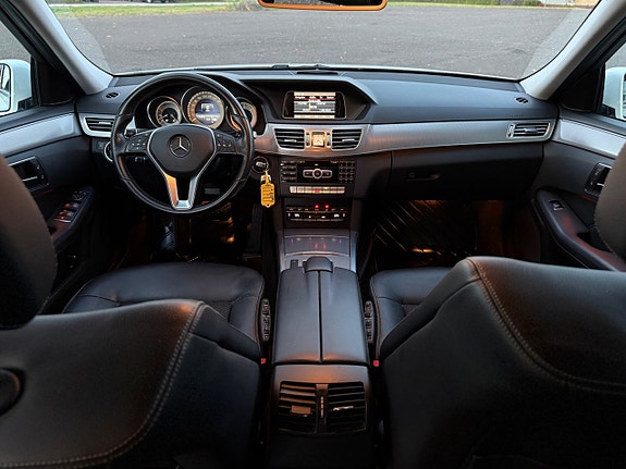 Mercedes-Benz E250 15 of 19