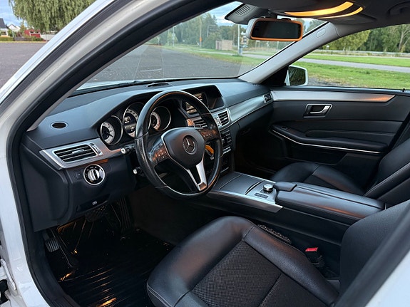 Mercedes-Benz E250 11 of 19