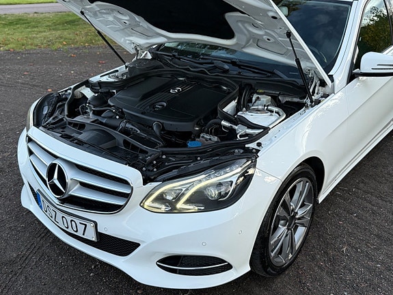 Mercedes-Benz E250 17 of 19