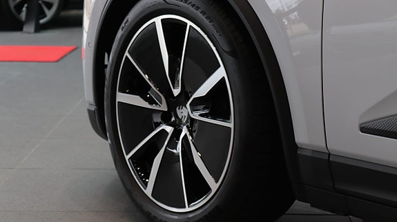 Porsche Macan 4 10 of 10