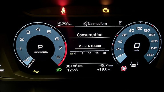 Audi Q3 20 of 22