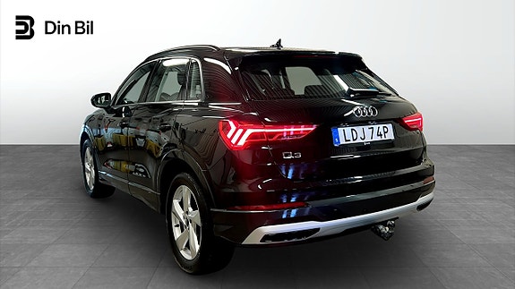 Audi Q3 3 of 22