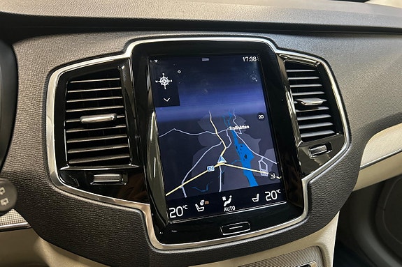 Volvo XC90 20 of 29