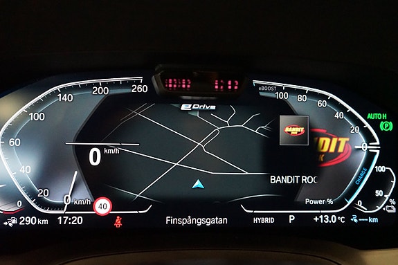 BMW 330e 18 of 21