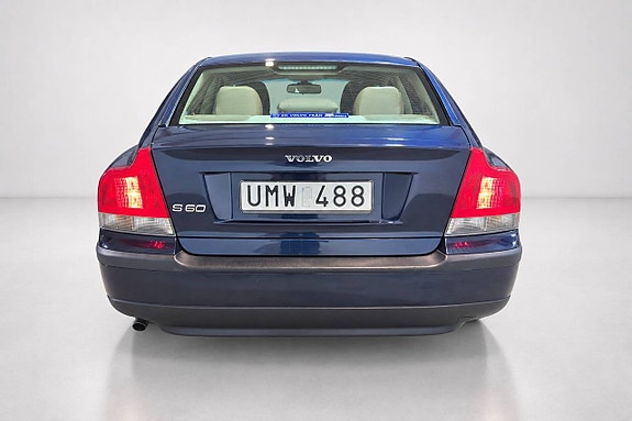 Volvo S60 5 of 24