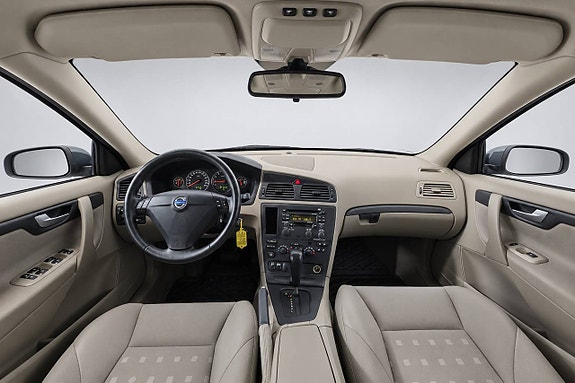 Volvo S60 11 of 24
