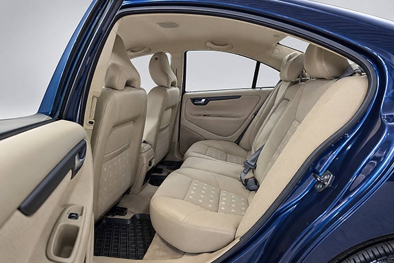 Volvo S60 23 of 24